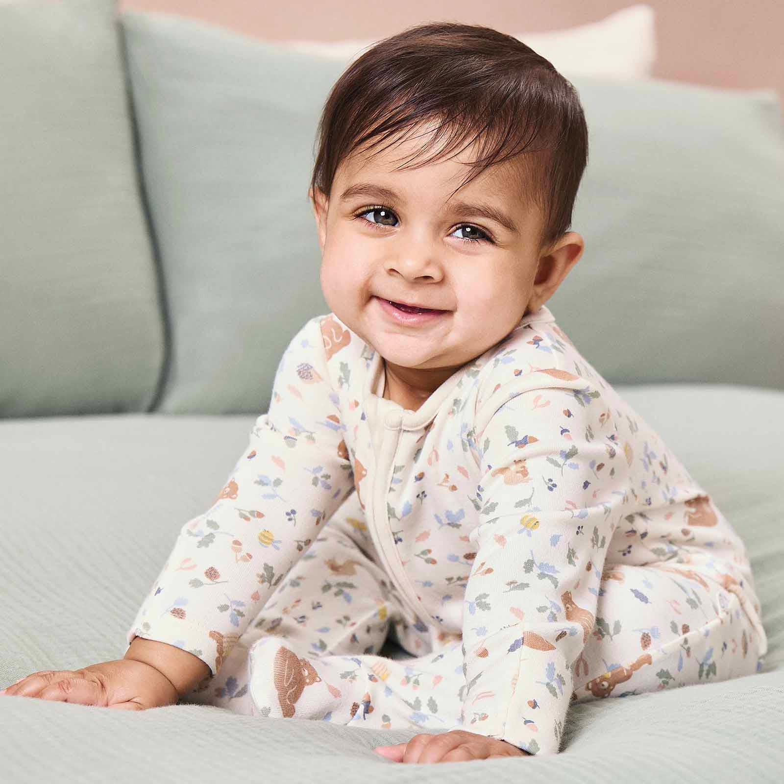 Bear Print Clever Zip Sleepsuit & Hat Set - Image 3