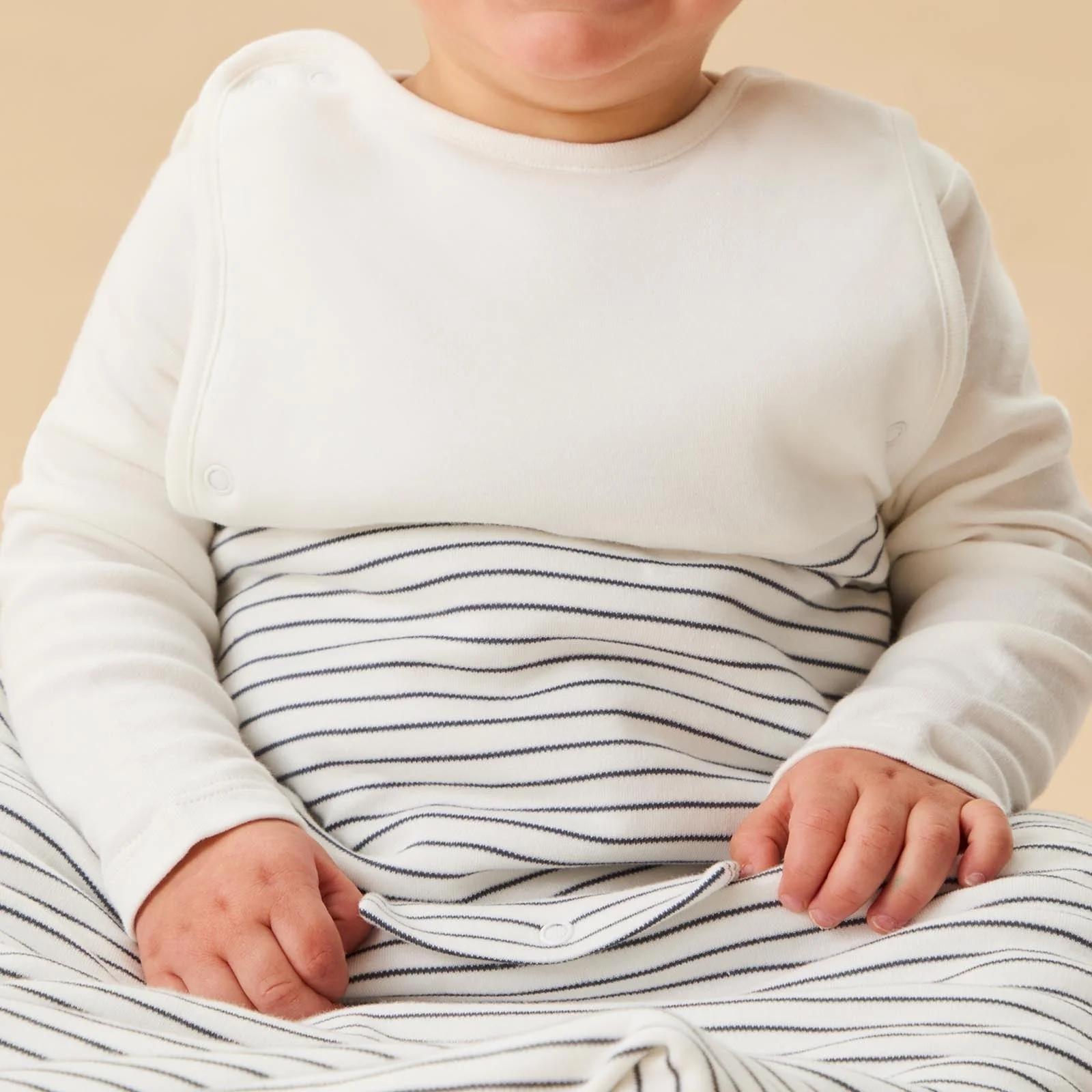Clever Year Round Sleeping Bag 1.5 TOG - Grey Stripe - Image 2