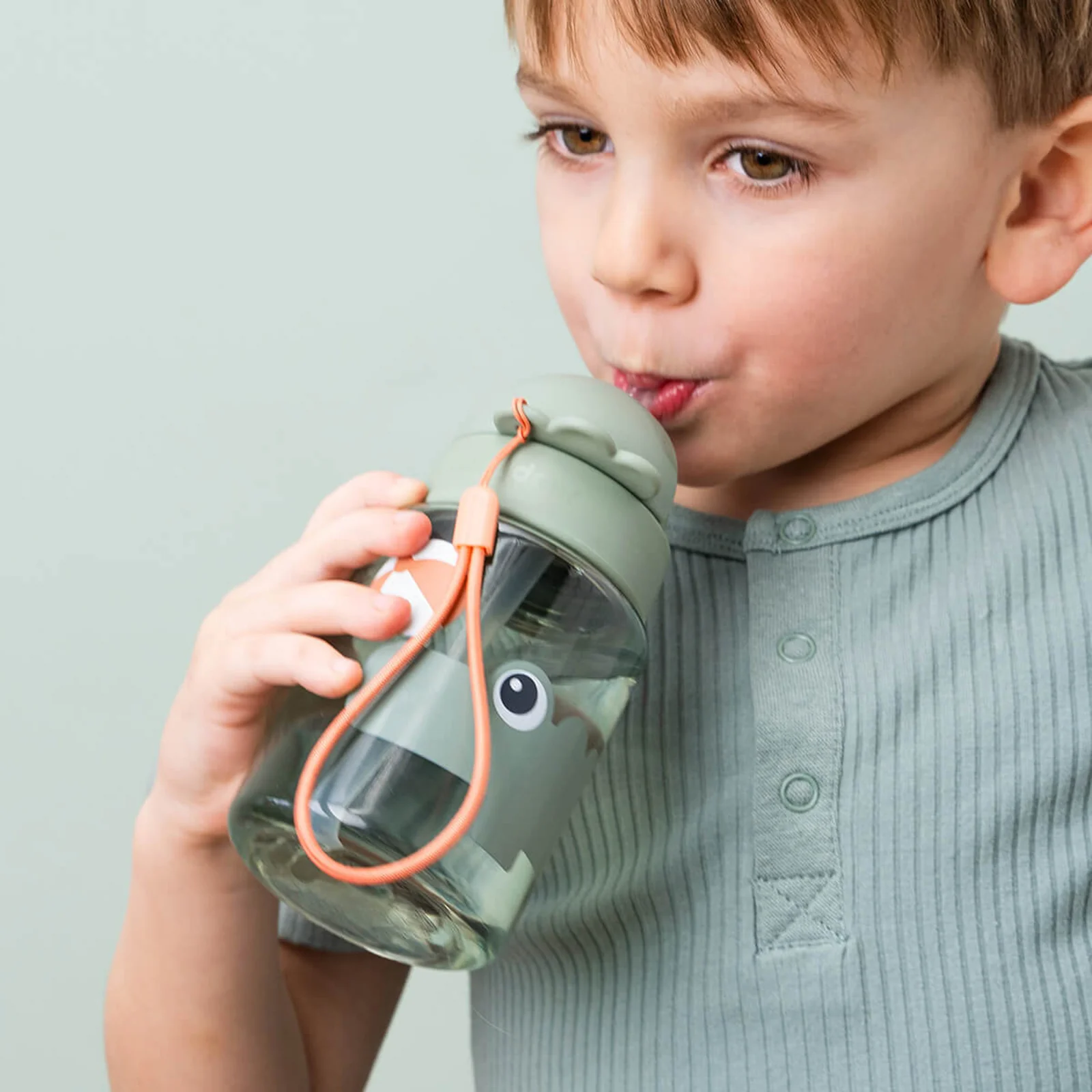 Done by Deer Straw Bottle 280ml - Playground Green - Image 2