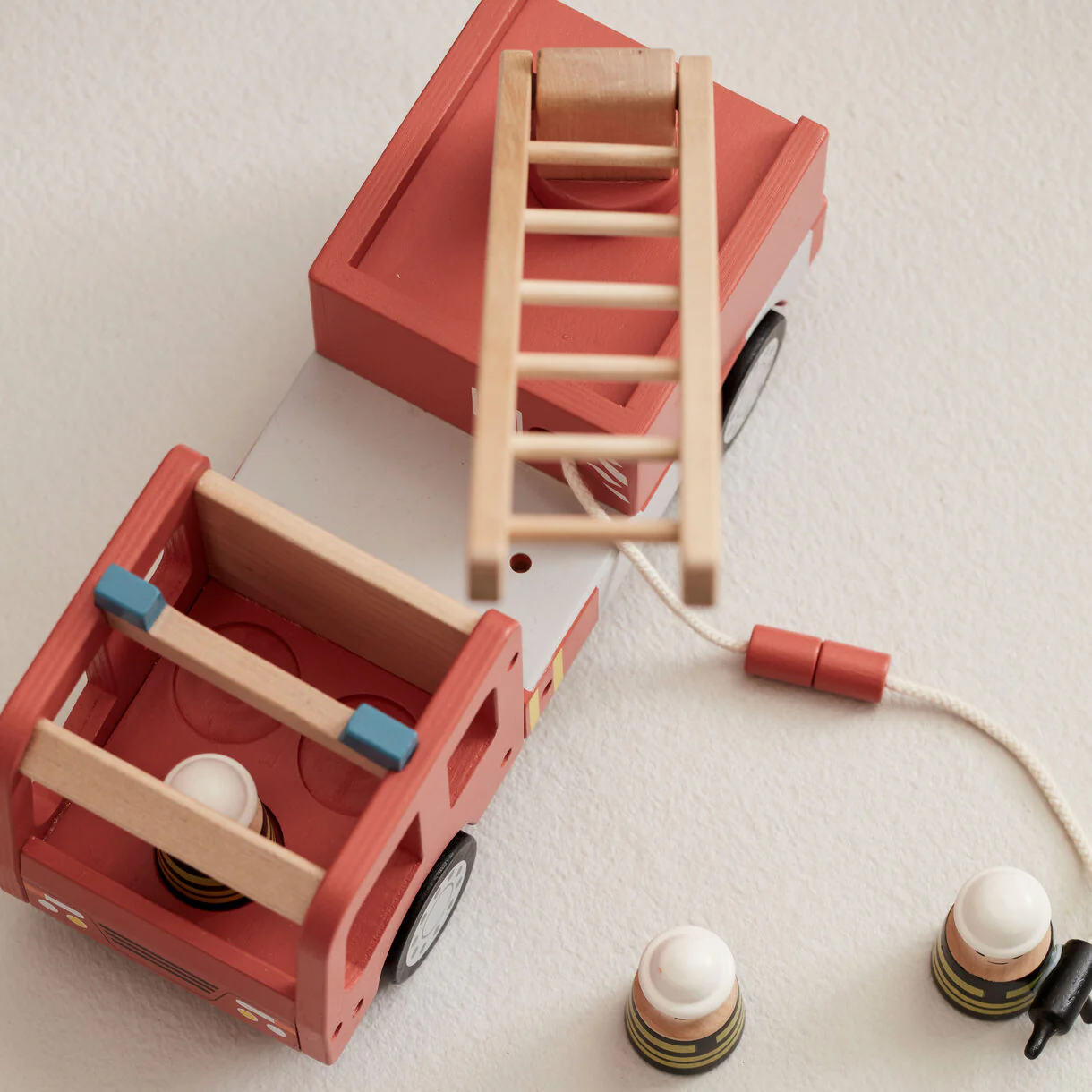 Kid's Concept Aiden Fire Truck - Image 4