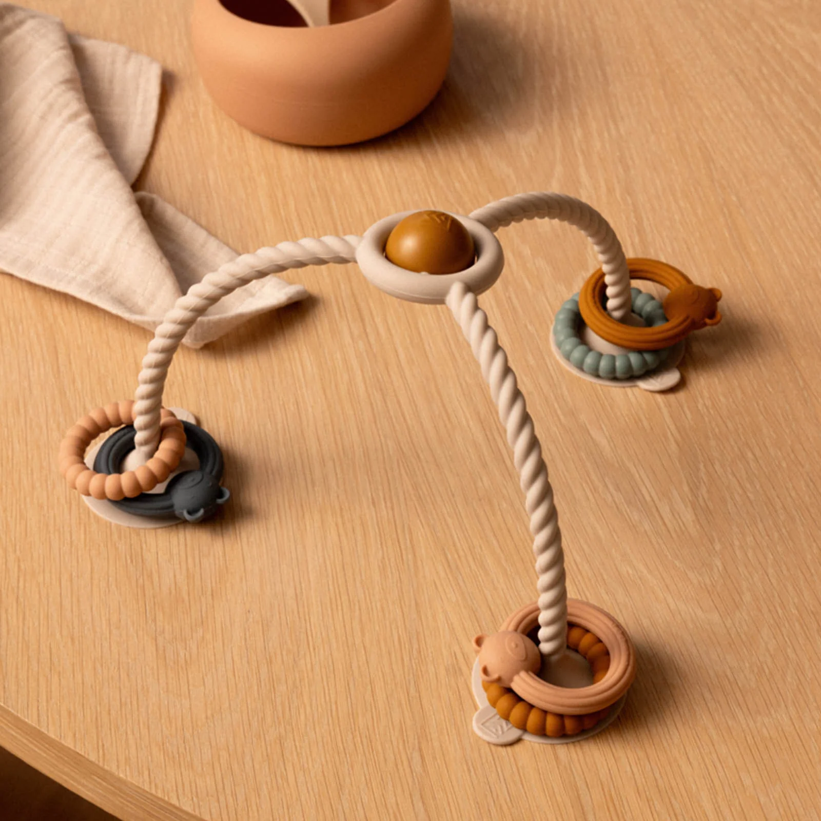 Liewood Soren Suction Toy - Image 2