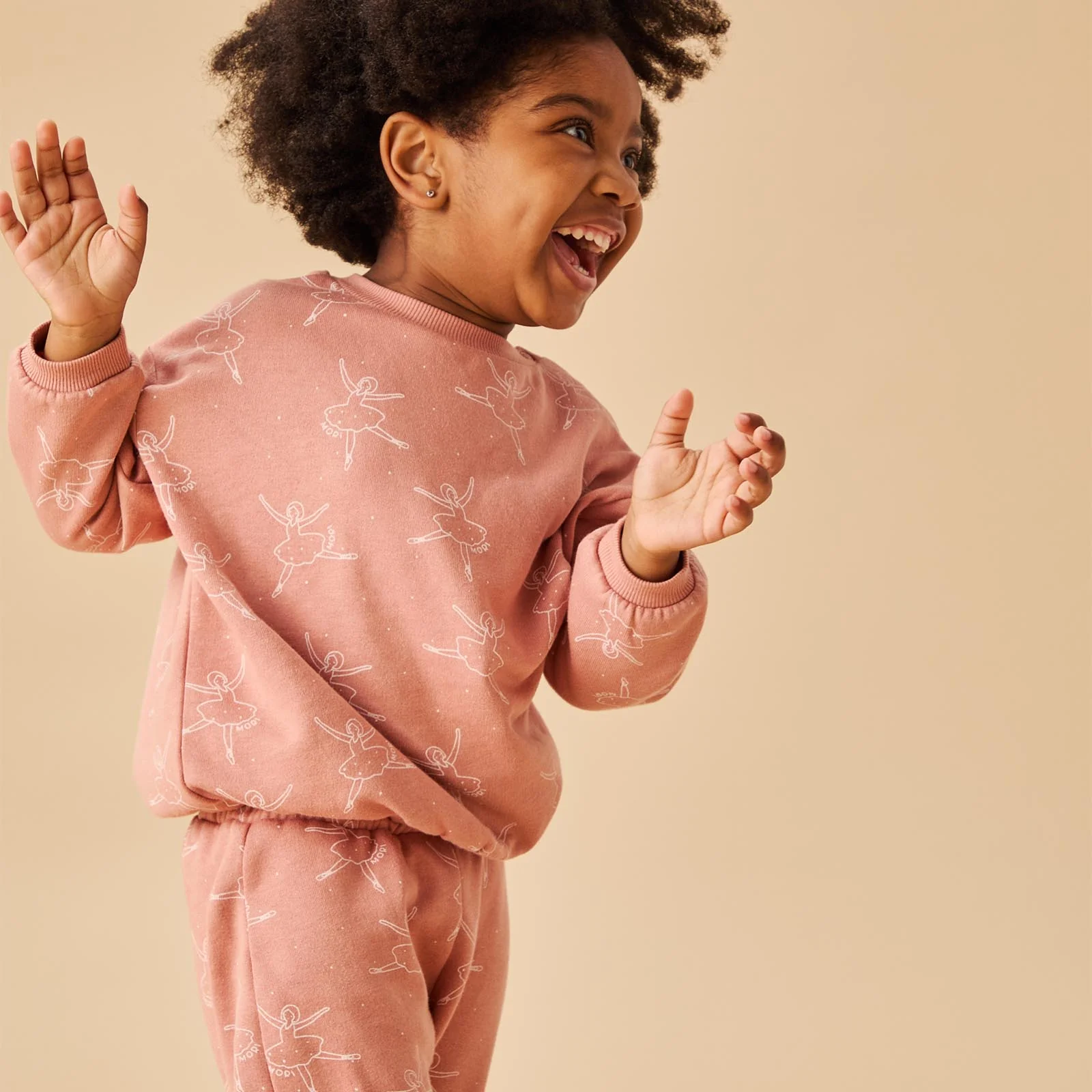 Little Ballerina Oversized Sweatshirt