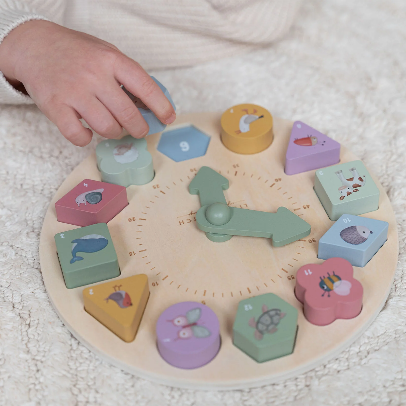 Little Dutch Puzzle Clock
