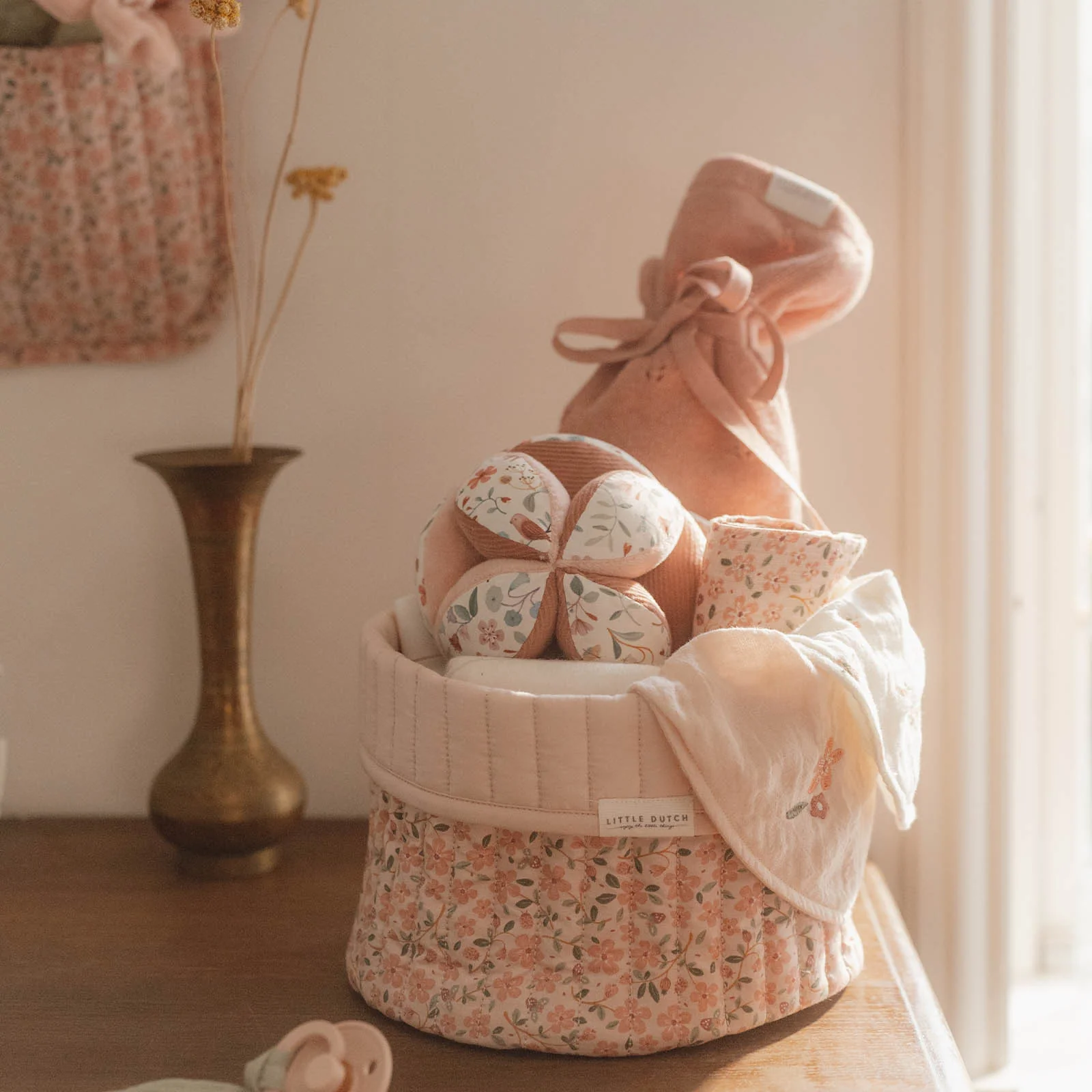 Little Dutch Reversible Quilted Storage Basket - Image 10