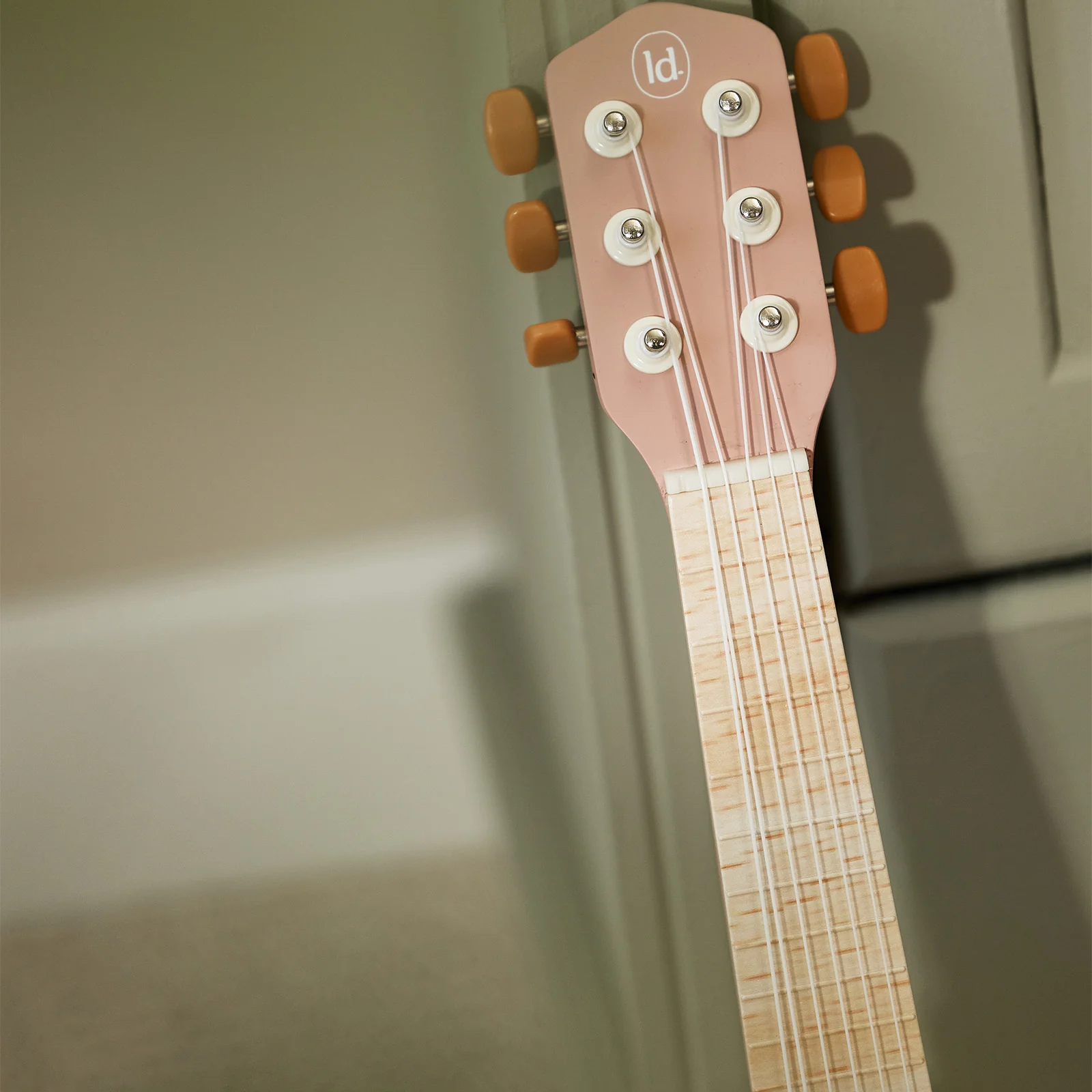 Little Dutch Safari Friends Wooden Guitar - Pink - Image 6