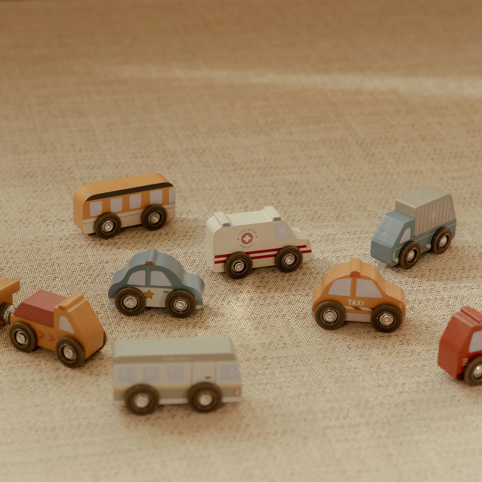 Little Dutch Vehicle Set - Image 2