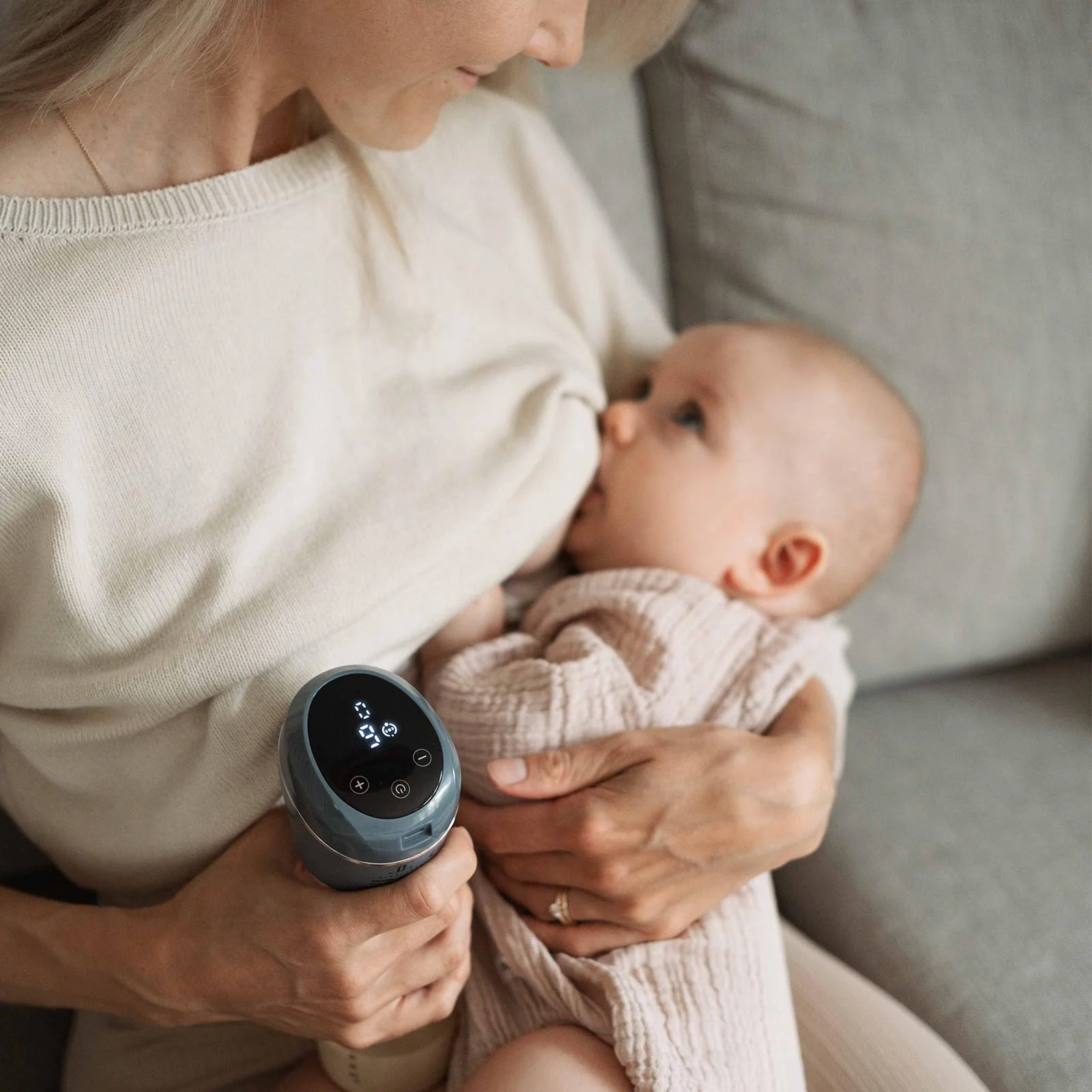 Lola & Lykke Smart Electric Breast Pump - Image 2