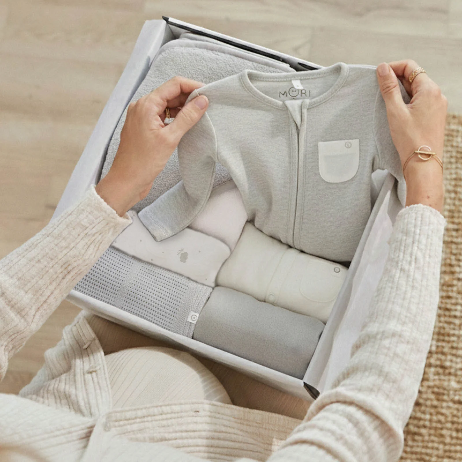 MORI Newborn Baby Starter 12-Piece Essentials Set - Image 36