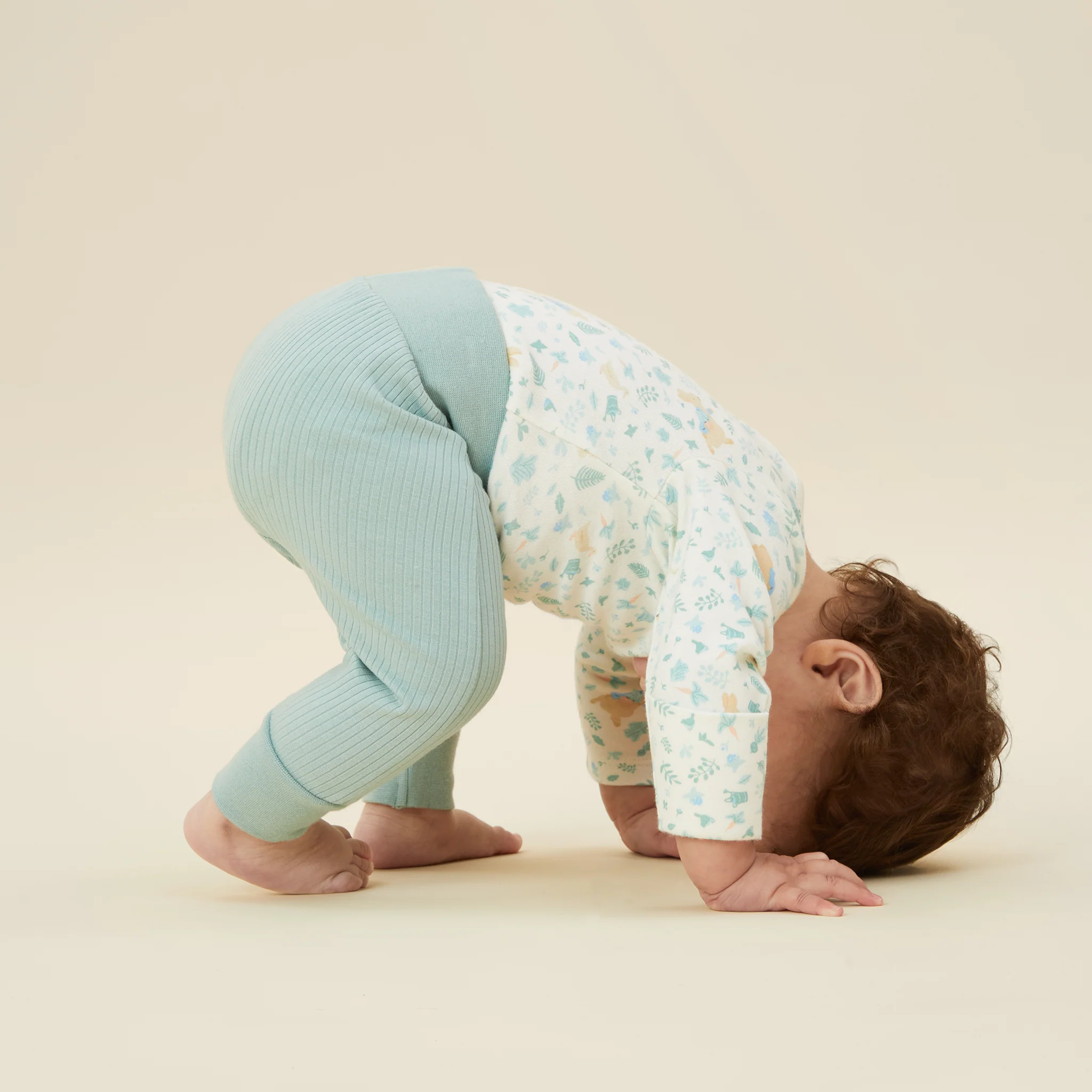 Peter Rabbit Bodysuit & Ribbed Leggings Outfit - Image 3