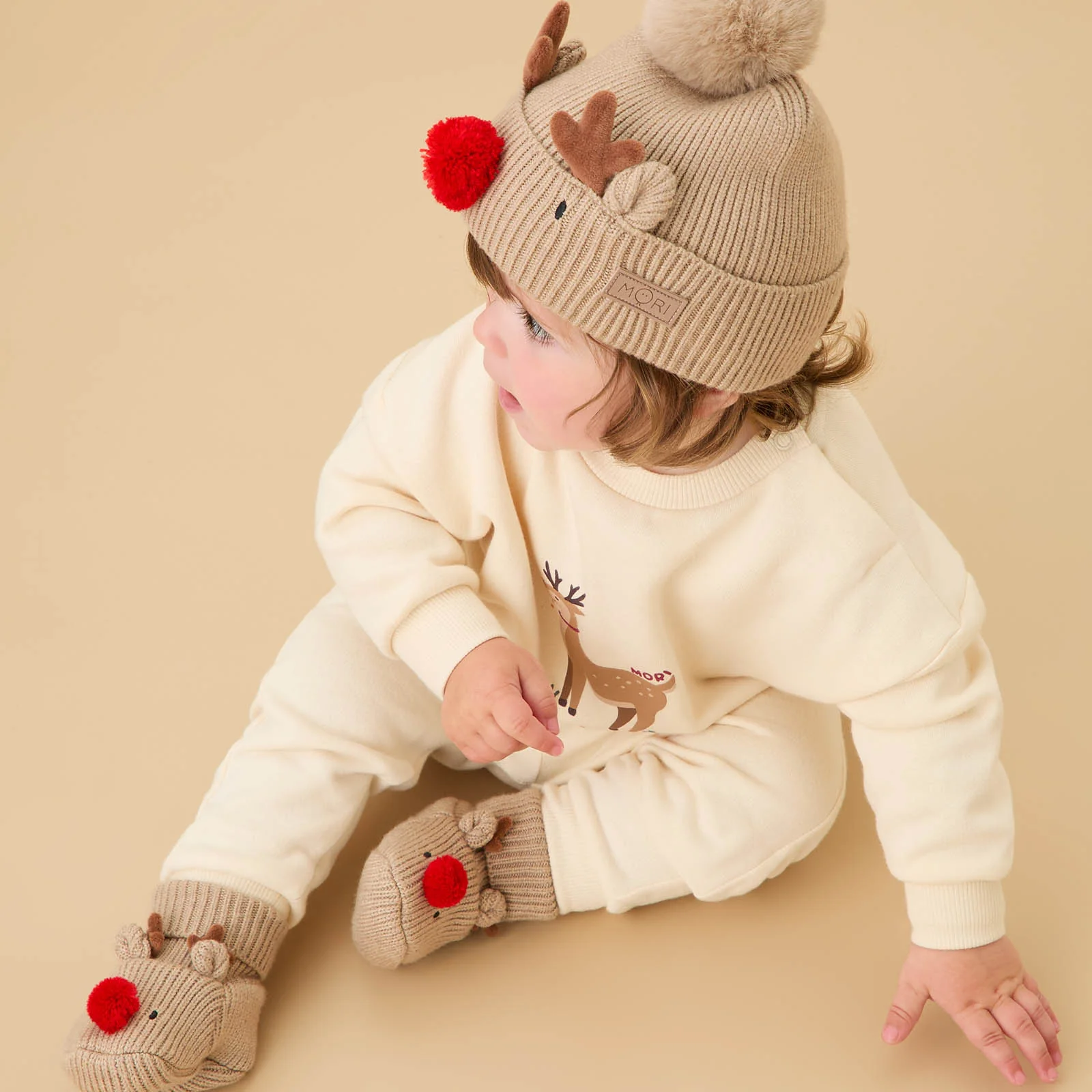 Reindeer Hat with Pompom and Booties Set - Image 3