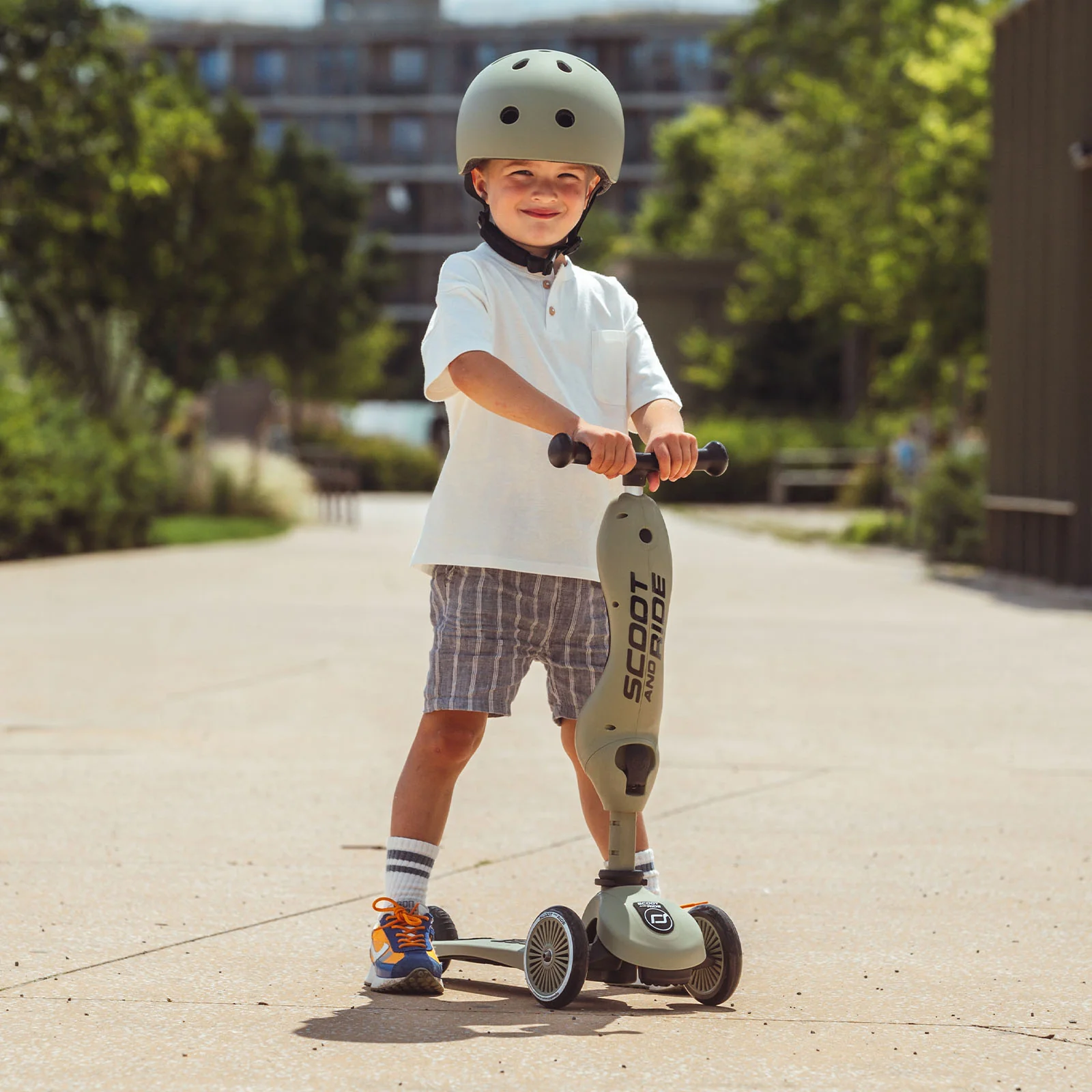 Scoot & Ride Highway Kick 1 Scooter - Sage - Image 3