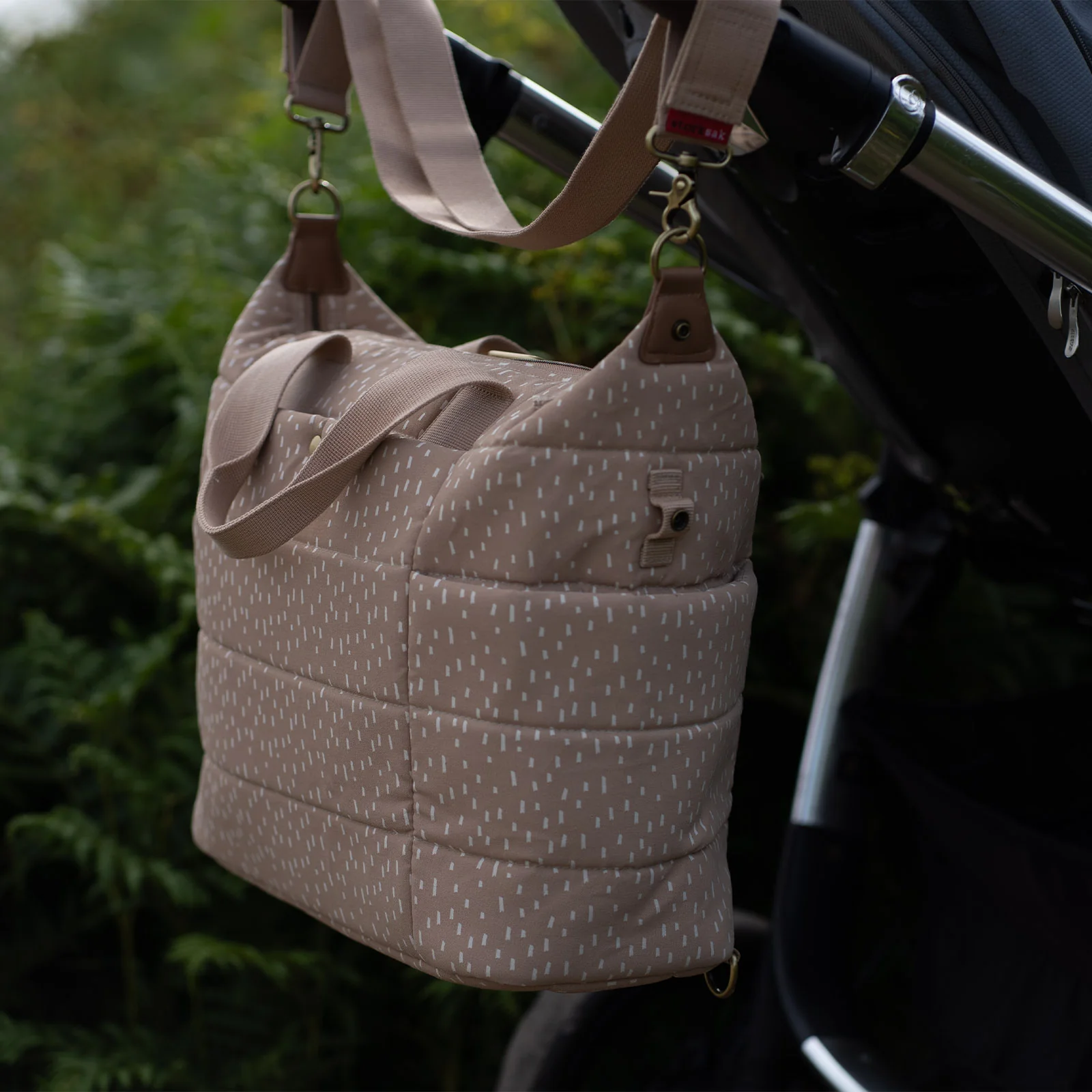 Storksak Organic Tote Changing Bag - Seashell - Image 4