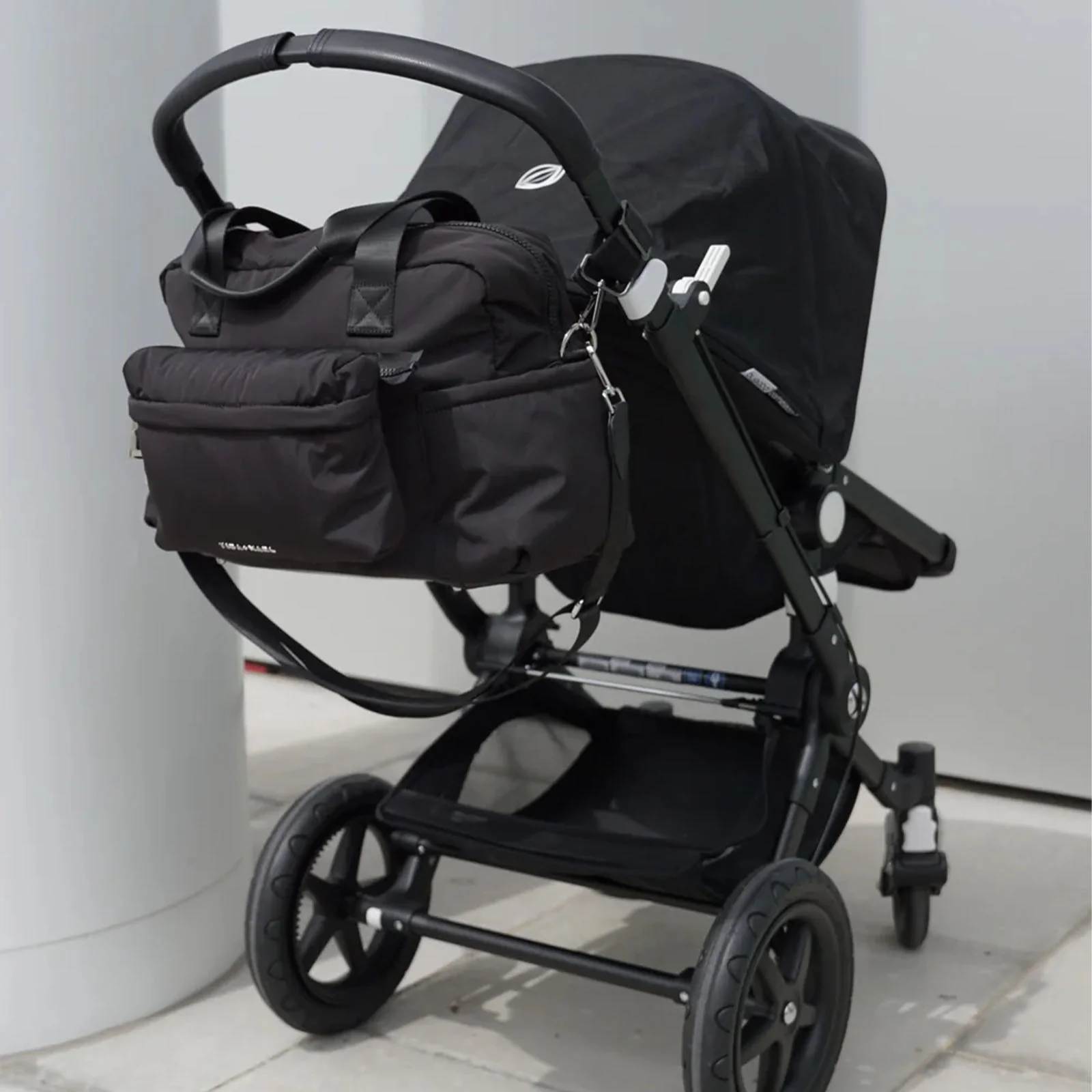 Tiba + Marl Phoenix Holdall Bag - Image 2